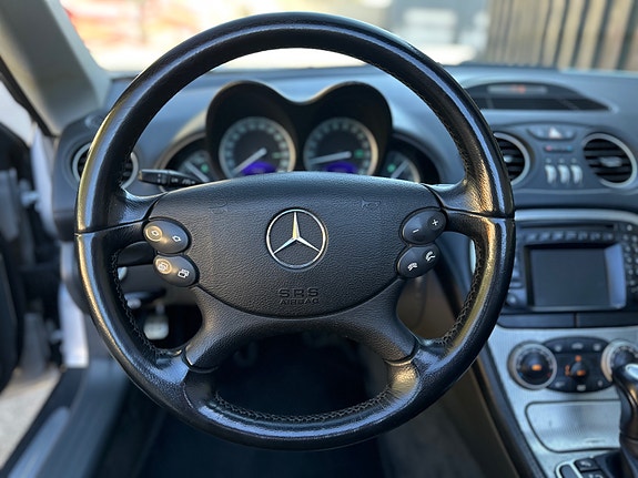 Mercedes-Benz SL500 15 of 30