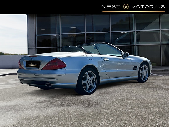 Mercedes-Benz SL500 7 of 30