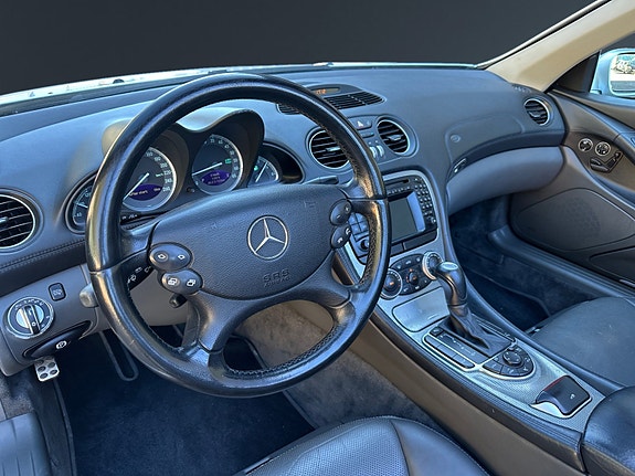 Mercedes-Benz SL500 10 of 30