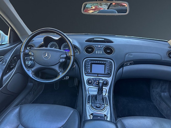 Mercedes-Benz SL500 11 of 30