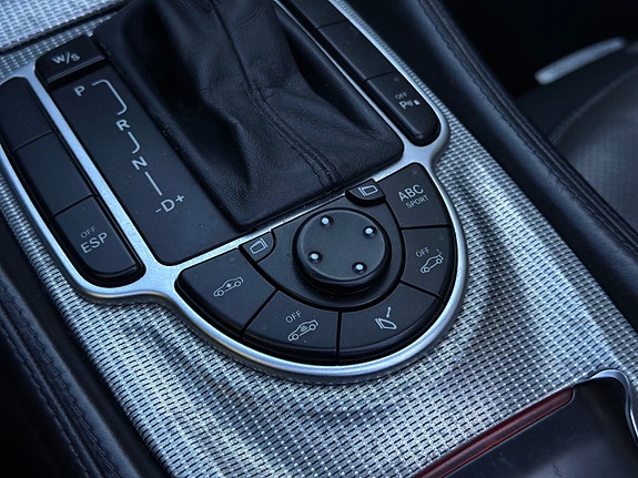 Mercedes-Benz SL500 21 of 30