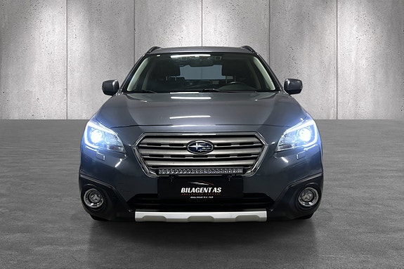 Subaru Outback 2 of 5