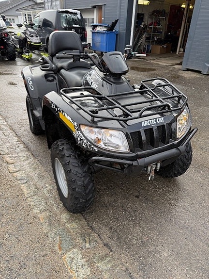 Arctic-cat 550 (ATV)