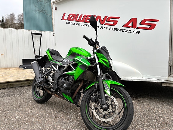 Kawasaki Z 125 2 of 5