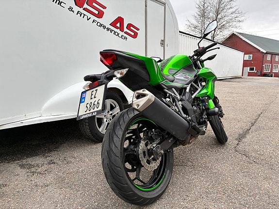 Kawasaki Z 125 3 of 5