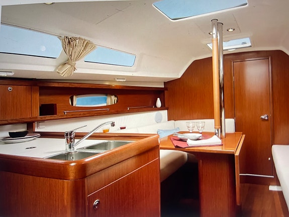 Indian summer/ høstferie. Fellesferie 2027 - Beneteau Oceanis 31 4 of 6