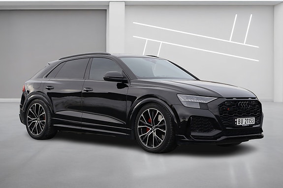 Audi RS Q8 4 of 5