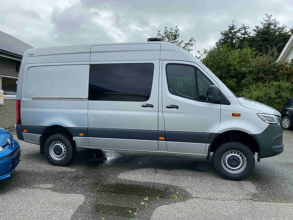 Mercedes-Benz Sprinter-Klasse 3 of 5