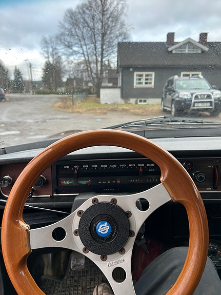 Volvo 164 2 of 13