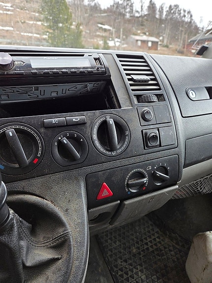 Volkswagen Transporter 15 of 23