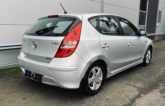 Hyundai i30 4 of 13
