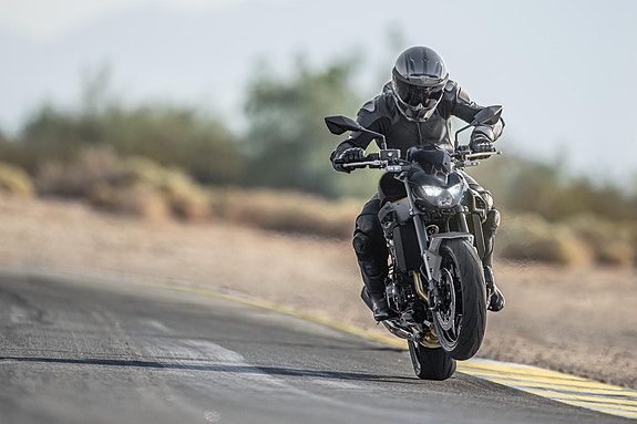 Kawasaki Z900SE 7 of 11