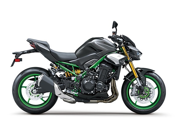 Kawasaki Z900SE 2 of 11