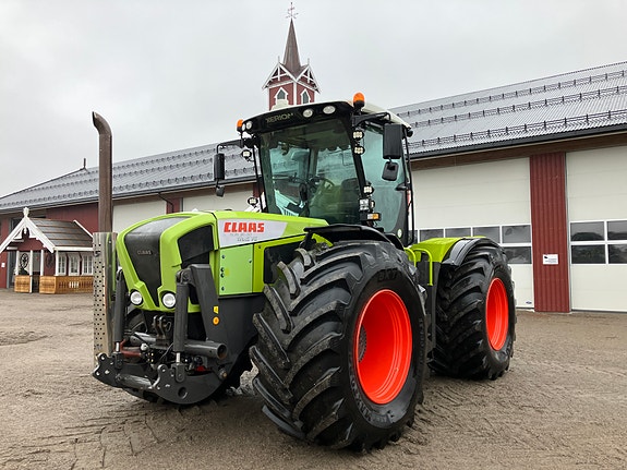 CLAAS Xerion 3800 TRAC VC