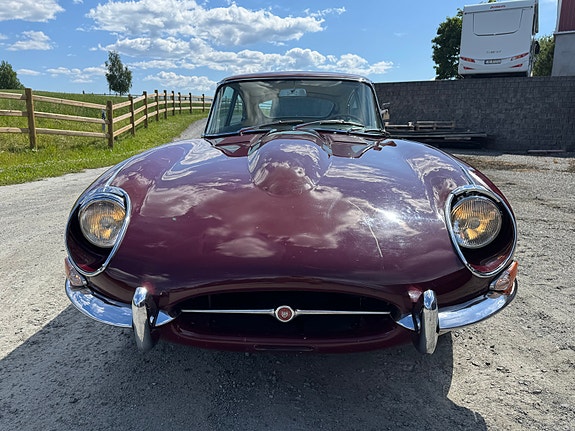 Jaguar E-TYPE 23 of 30