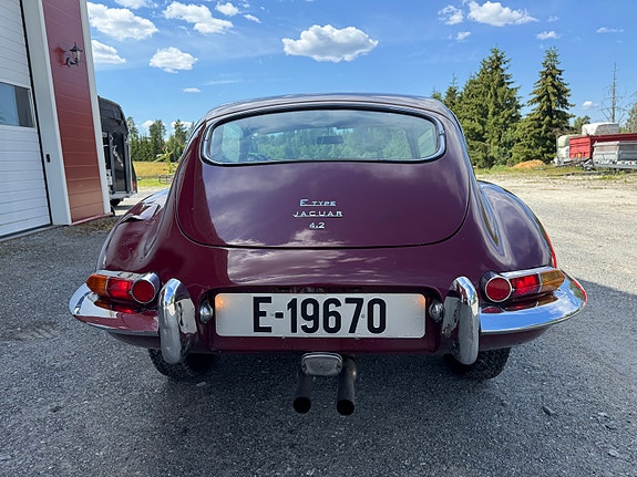 Jaguar E-TYPE 29 of 30