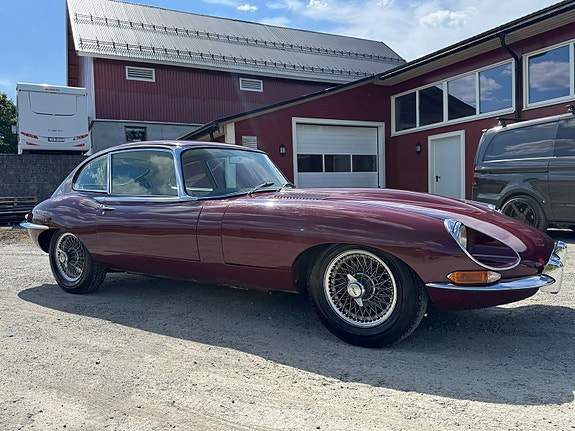 Jaguar E-TYPE 26 of 30