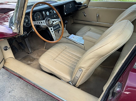 Jaguar E-TYPE 18 of 30