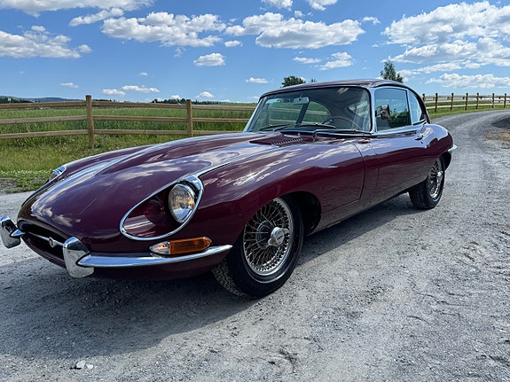 Jaguar E-TYPE 22 of 30