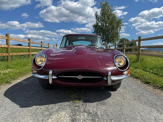 Jaguar E-TYPE 4 of 30