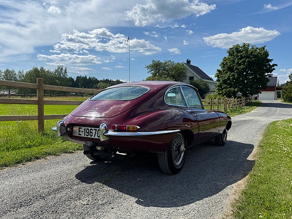Jaguar E-TYPE 8 of 30
