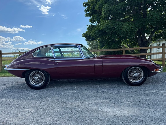 Jaguar E-TYPE 15 of 30
