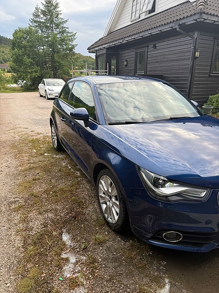 Audi A1 2 of 5