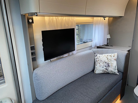 Adria 903 HT 17 of 25