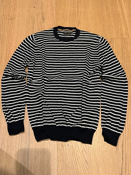 Lite brukt genser fra Massimo Dutti - str Medium