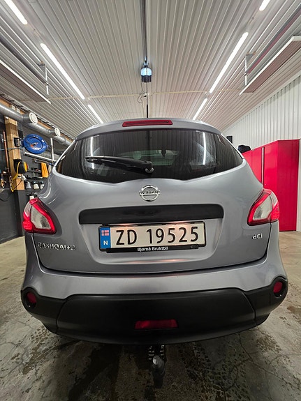 Nissan Qashqai+2 4 of 5
