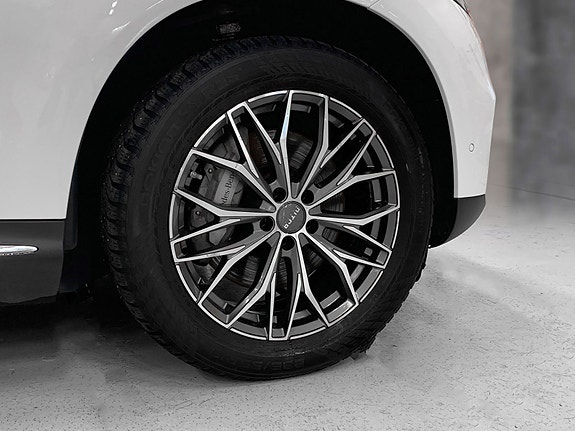 Mercedes-Benz EQC400 5 of 15