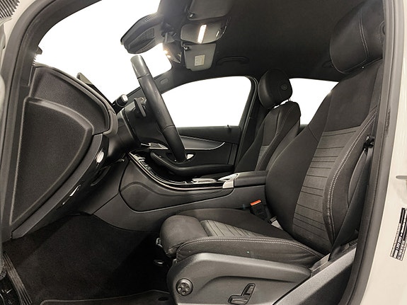 Mercedes-Benz EQC400 9 of 15