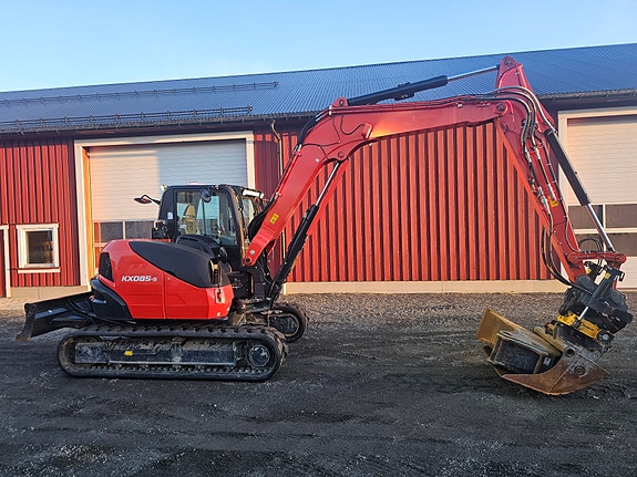 Kubota KX085-5 4 of 11