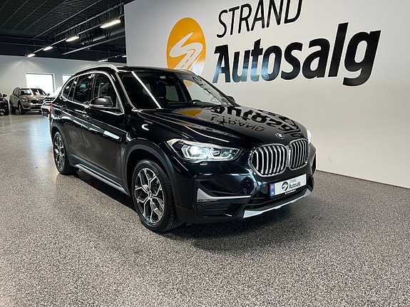 BMW X1 2 of 5