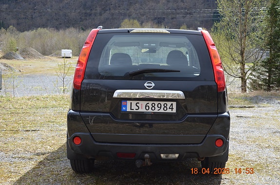 Nissan X-Trail 3 of 18