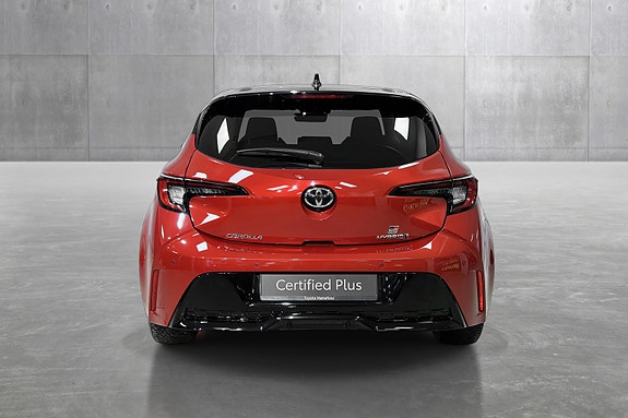 Toyota Corolla 4 of 5