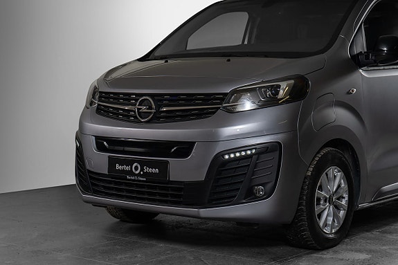 Opel Vivaro-e 2 of 5