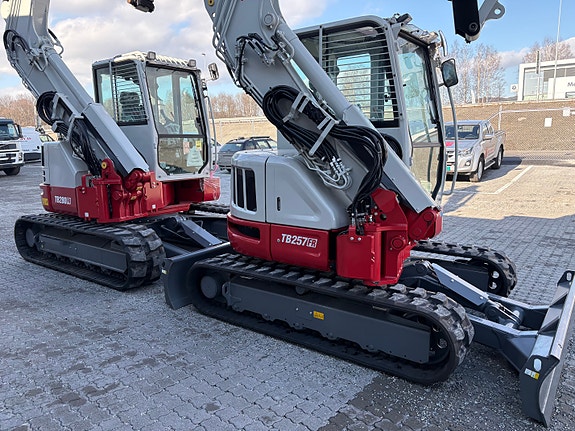 Takeuchi TB280FR / TB257FR, Kampanje tilbud, kun 1.99 fastrente på leasing, 4 år/4000t garanti 9 of 14