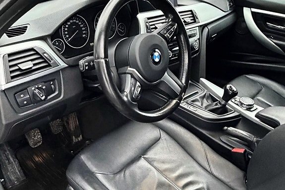 BMW 318i 6 of 14