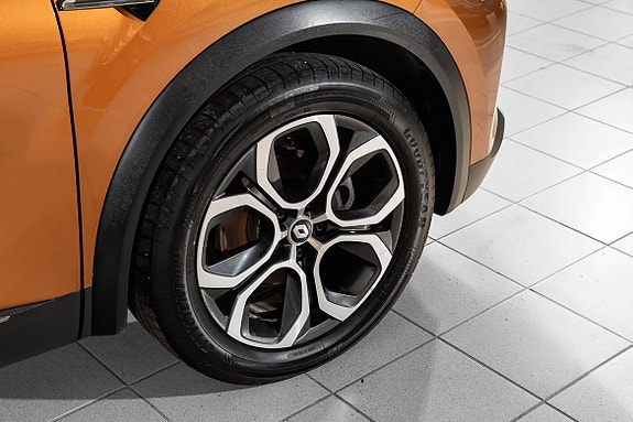 Renault Captur 9 of 24