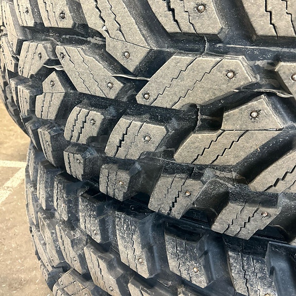 Hakkapelitta 540/80-38   440/80-28, kr 78 000,-