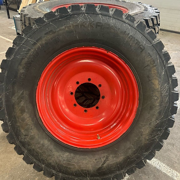 Hakkapelitta 540/80-38   440/80-28, kr 78 000,-