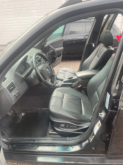 BMW X3 6 of 12