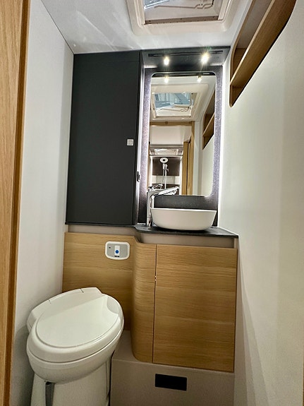 Bilde 27 av Adria CORAL PLUSS 670SL.AUTOMATGIR.ADAPTIV-FARTSHOLDER.