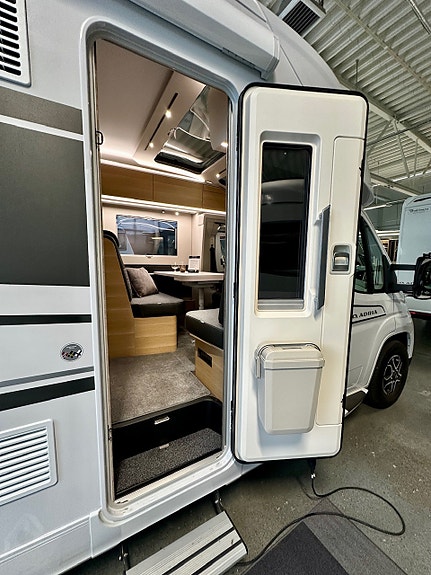 Bilde 9 av Adria CORAL PLUSS 670SL.AUTOMATGIR.ADAPTIV-FARTSHOLDER.