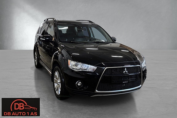 Mitsubishi Outlander 3 of 5