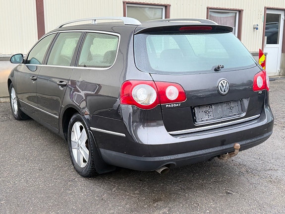Volkswagen Passat 7 of 25