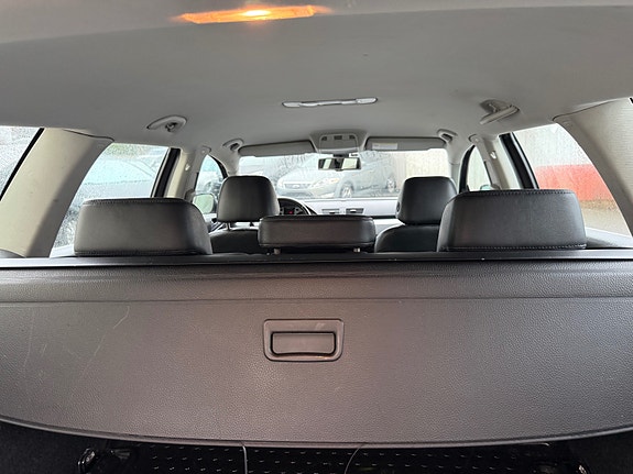 Volkswagen Passat 21 of 25