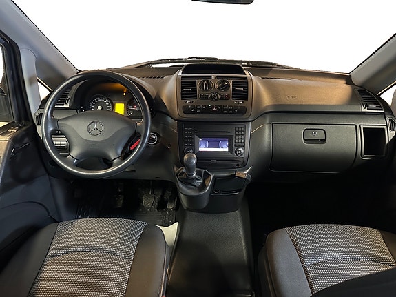 Mercedes-Benz Vito 19 of 23