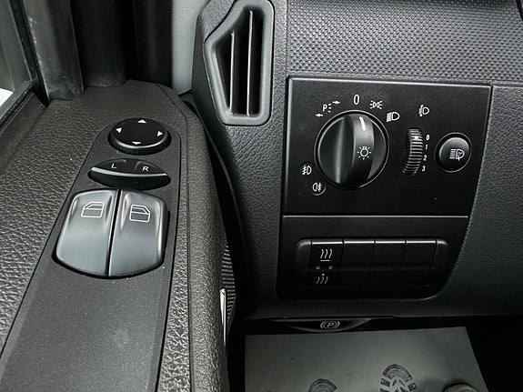 Mercedes-Benz Vito 11 of 23